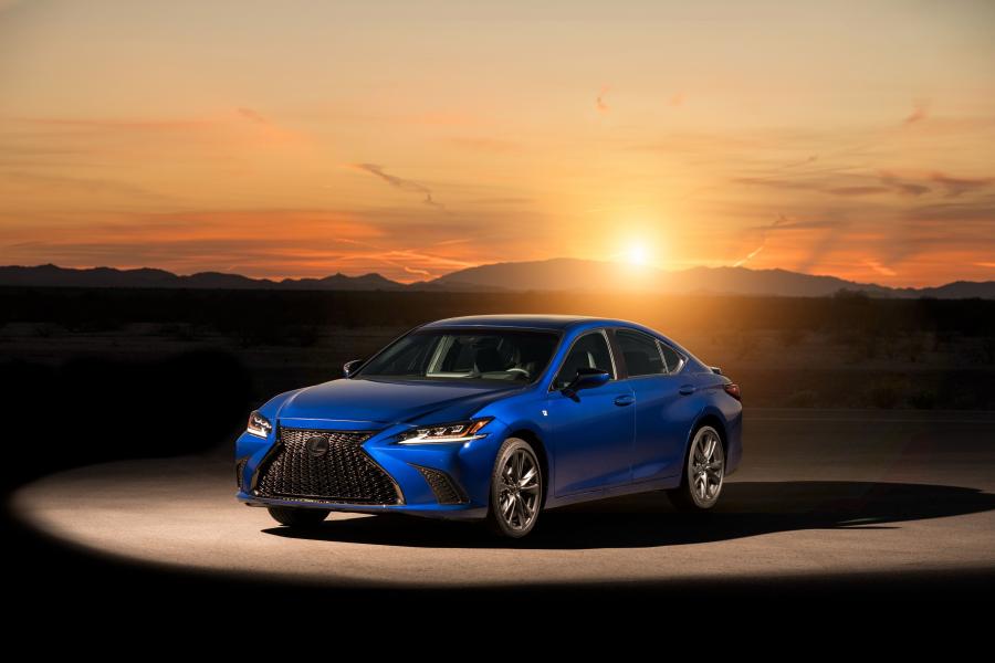  Lexus ES350 F-Sport 2018 года  (NA) (фото 24 из 47)